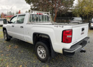 **BIG DISCOUNT** ONE OWNER NO ACCIDENTS 2015 GMC SIERRA 3500HD